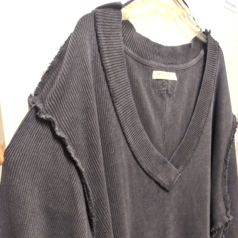 Free People Asher Thermal Knit Vneck Top Black NWT - Picture 6 of 13